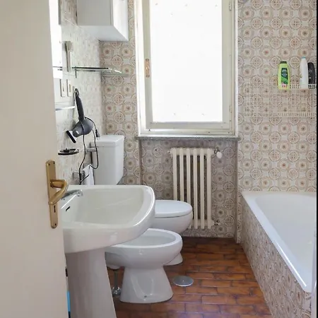 Lovely Flat In Apartment *