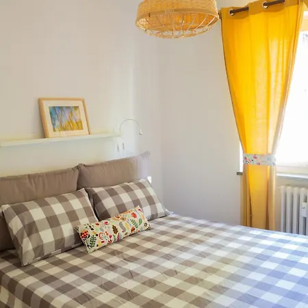 Апартаменты Lovely Flat In Морже